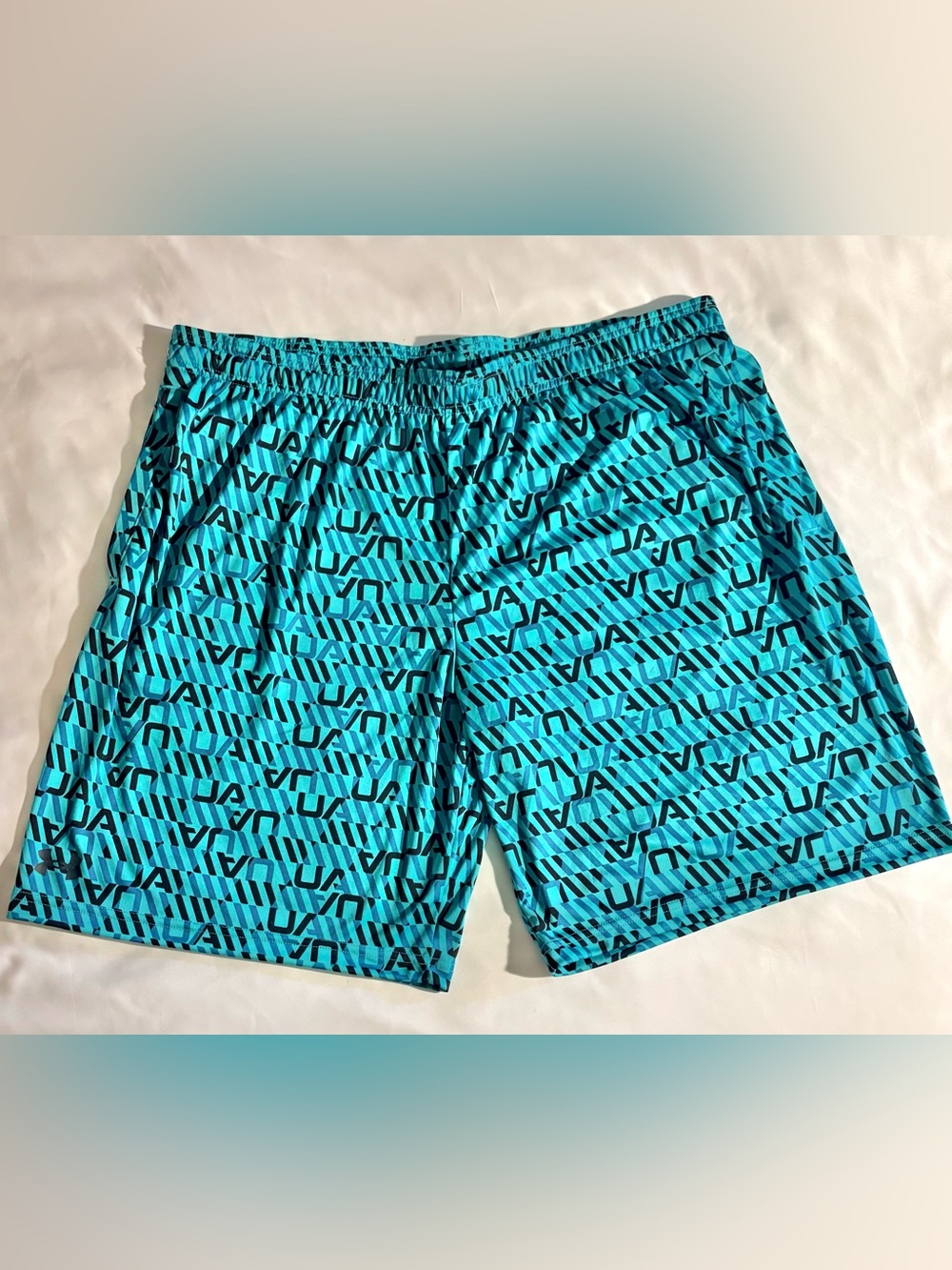 Under Armour Men's UA Tech Printed Loose Fit 10" Shorts Green AOP Size 2XL NWT